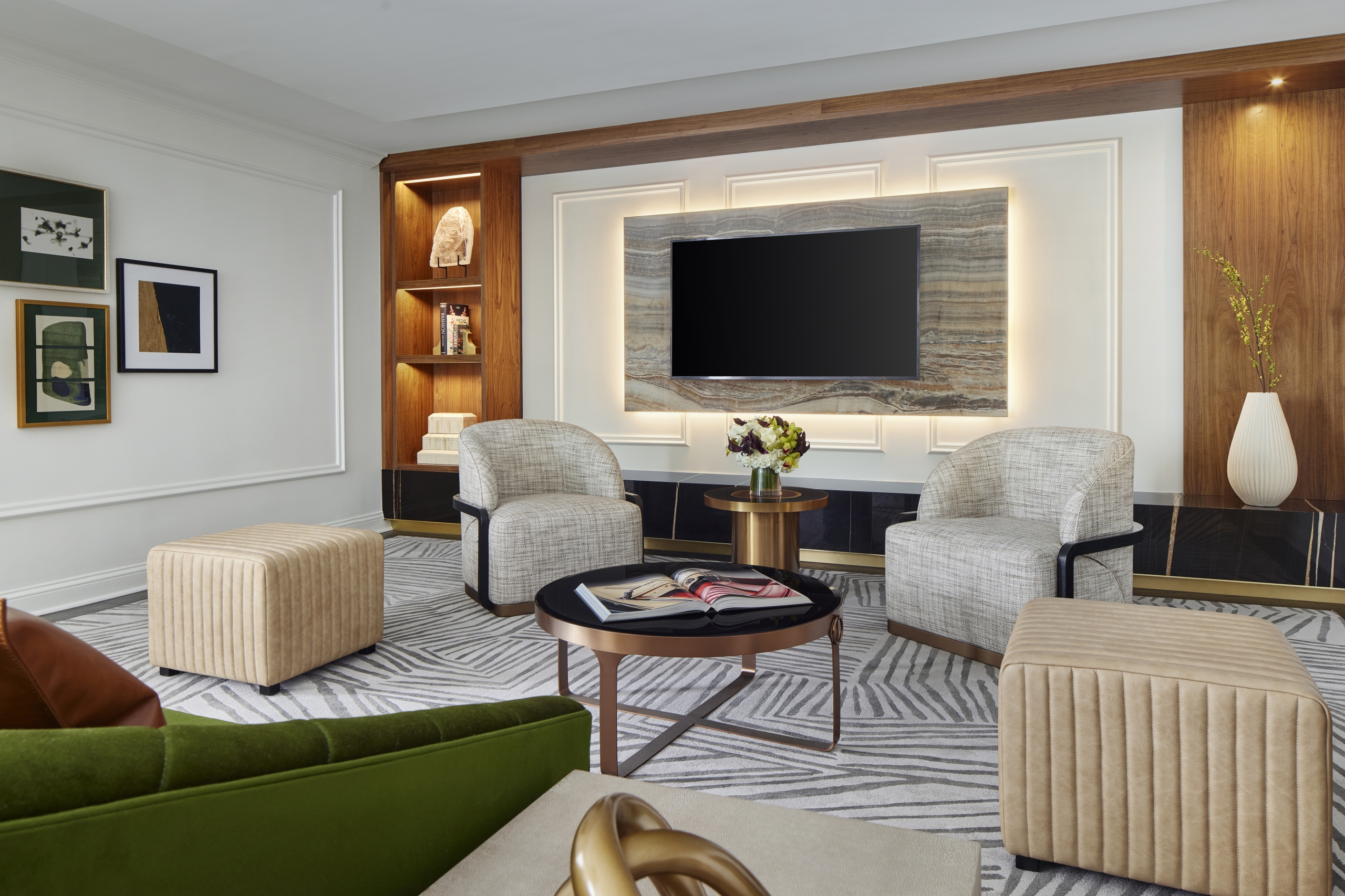 Magnolia Suite Parlor